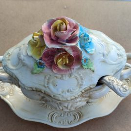 soupière italienne Capodimonte                             15617