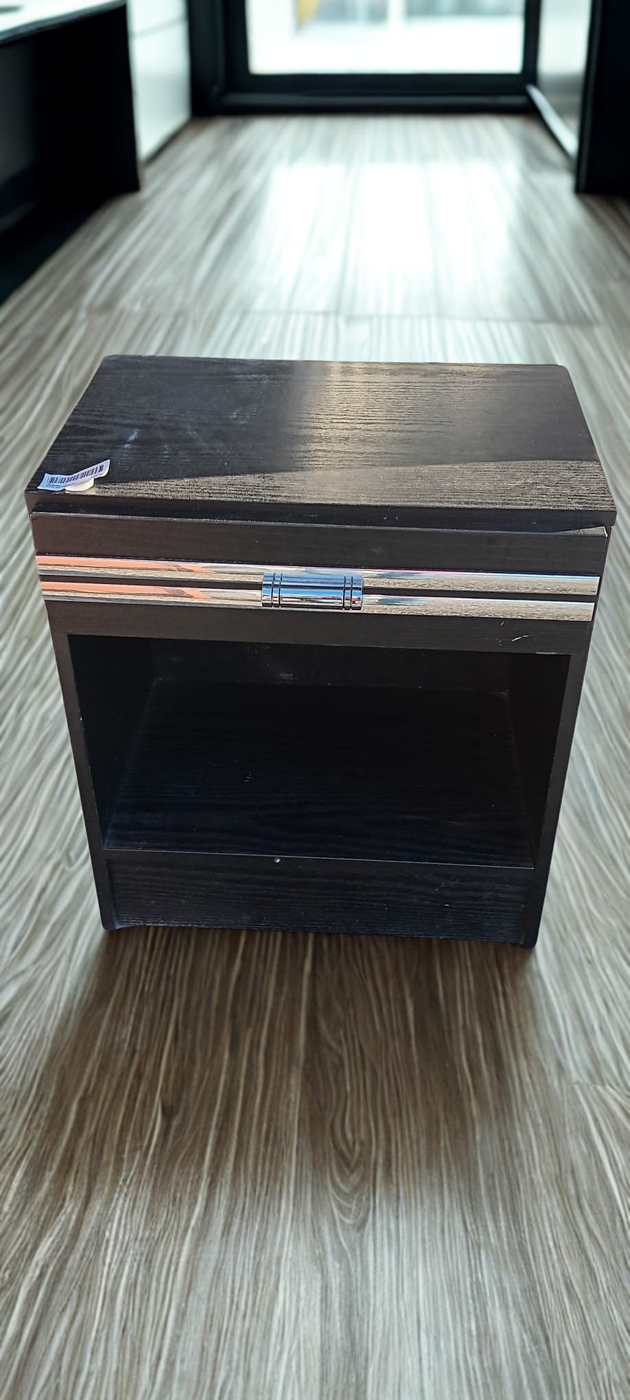 Petit meuble noir (19616)