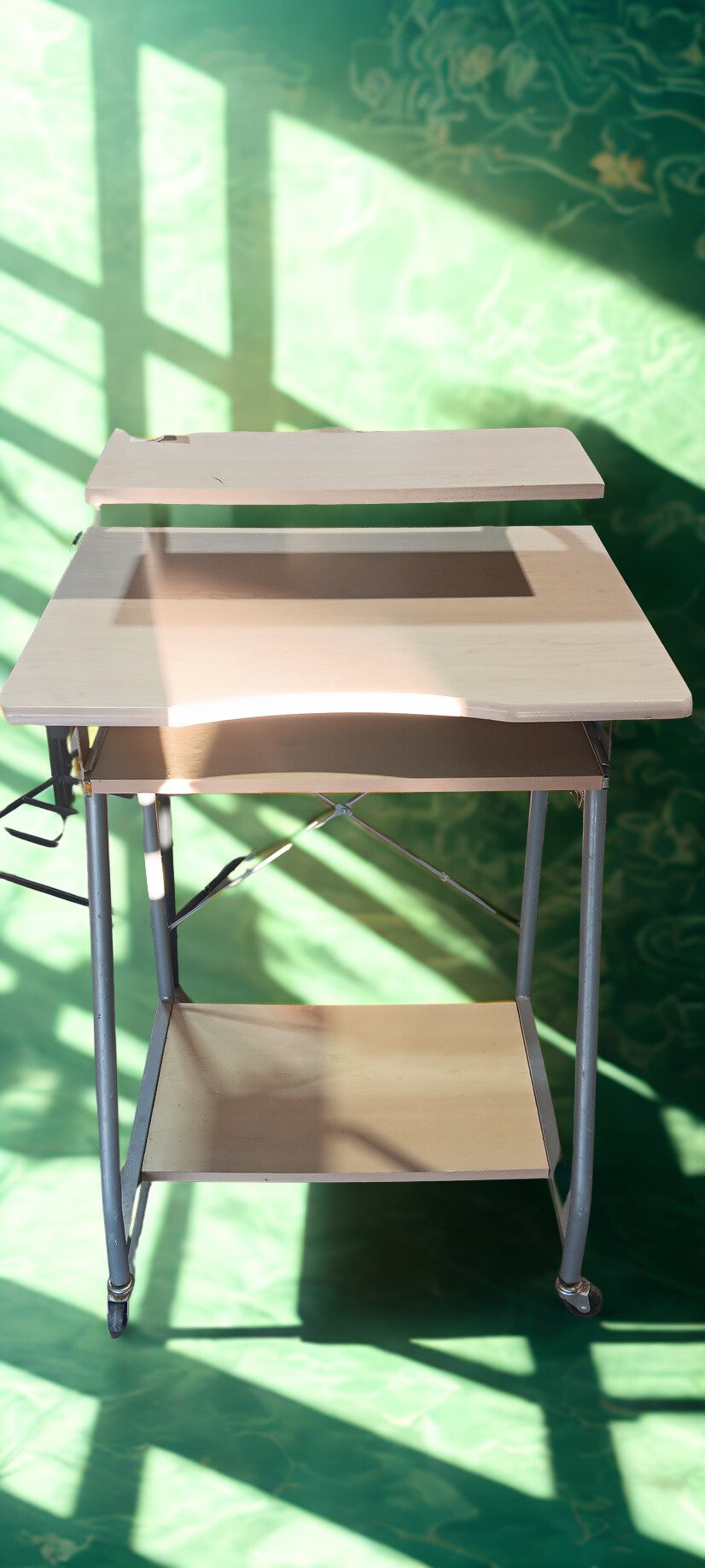 Bureau multimédia.            20639