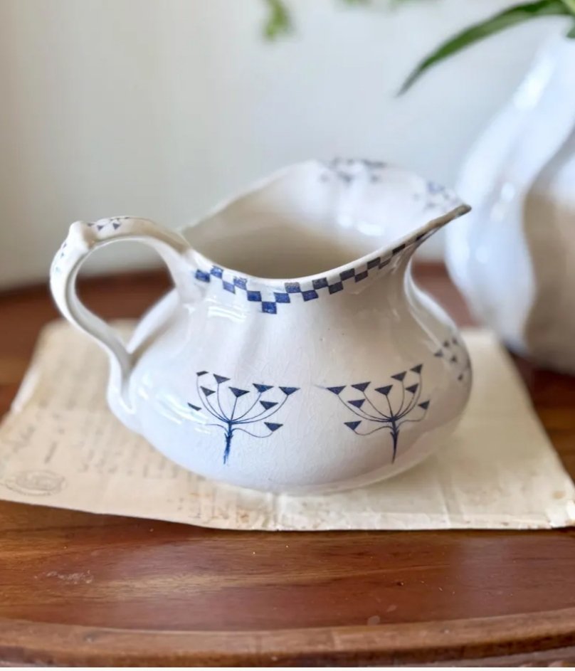 Broc joufflu.                23892