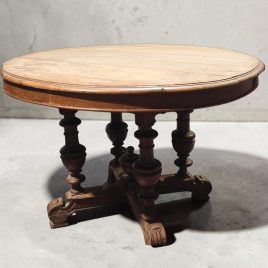 Table Henri II.                         29018